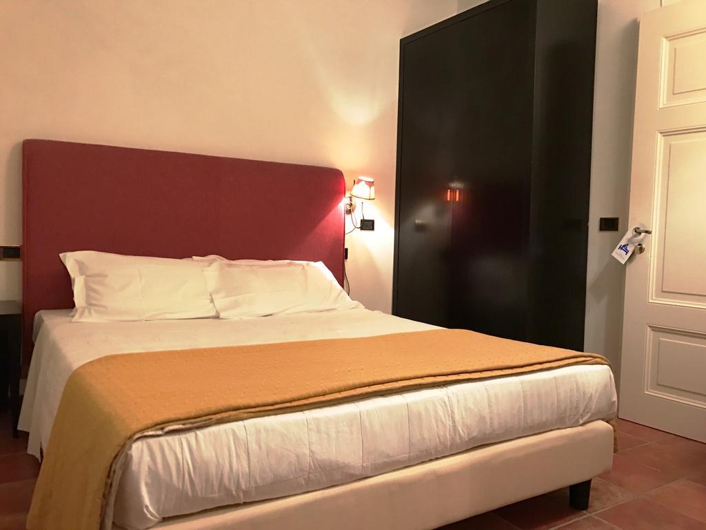 Castello Di Leonina Relais - Adults Only Hotel Siena Eksteriør billede