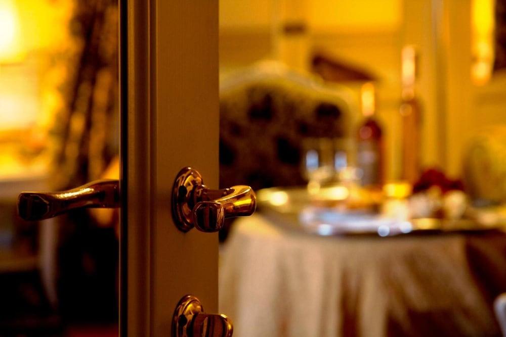 Castello Di Leonina Relais - Adults Only Hotel Siena Eksteriør billede