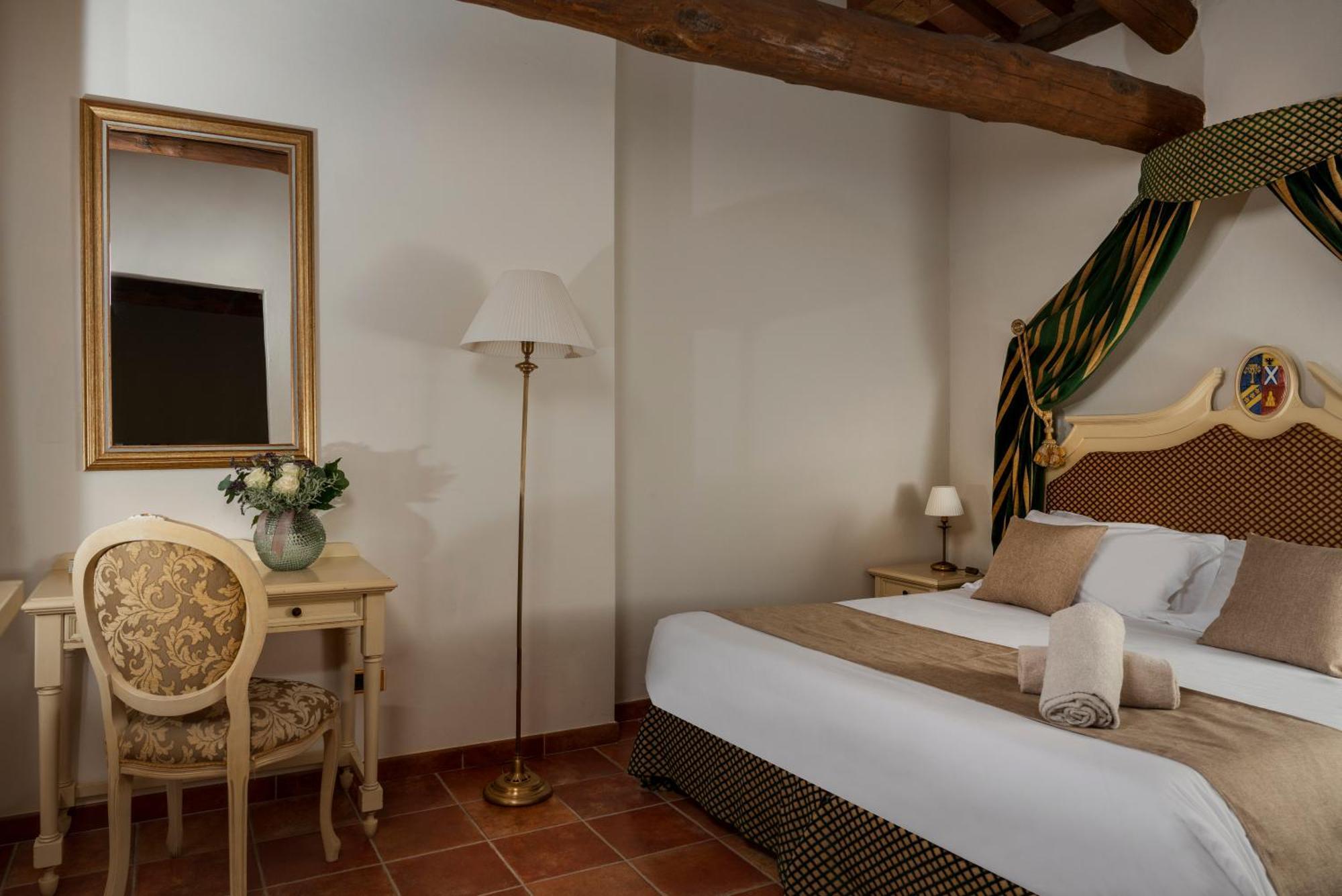 Castello Di Leonina Relais - Adults Only Hotel Siena Eksteriør billede